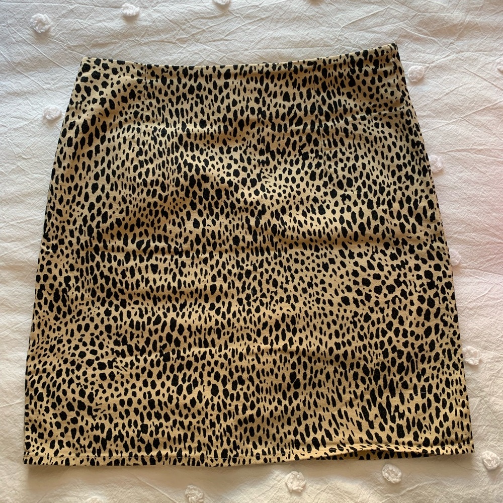 Brandy Melville mini skirt